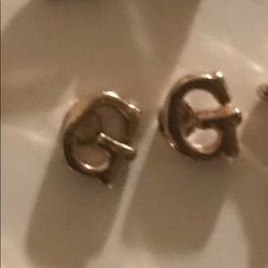 💋 Letter G earrings 💋